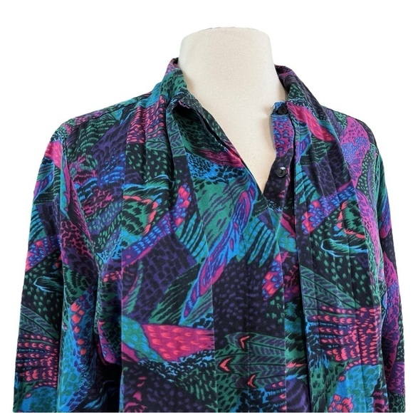 Vtg 80s TanJay Animal Abstract Tie Bow Buttoned Top Purple Pink Blue Size 8 - Picture 3 of 9